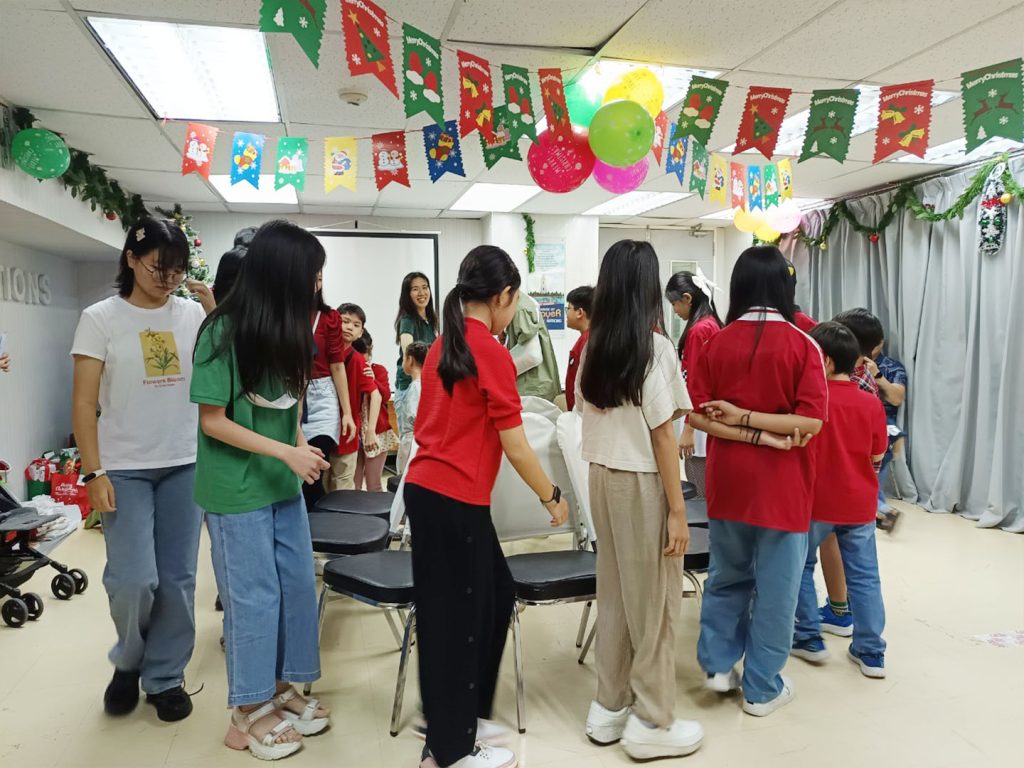 Games Rebutan Kursi Sekolah Minggu BIC Bangkok